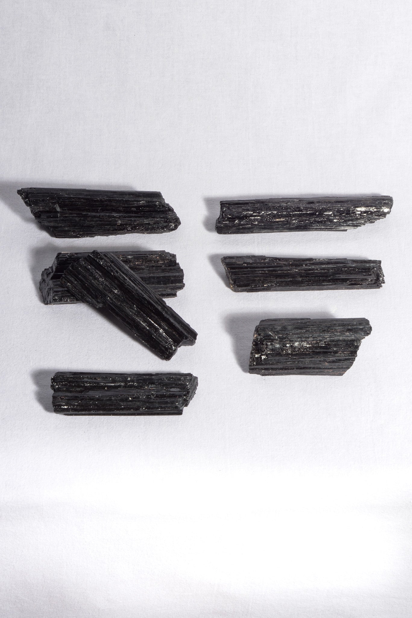 Schwarzer Turmalin, Rohstein L